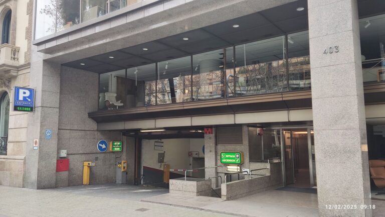 Parking Badalona - Image 9