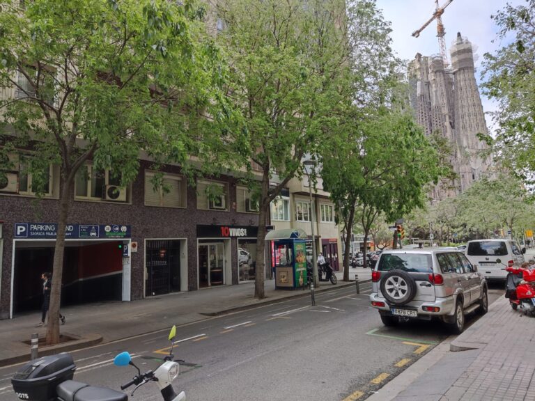 Sobre el parking