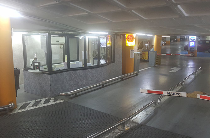 Sobre el parking