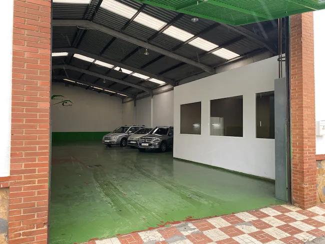 Personal Parking Interior - Image 4