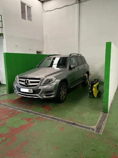 Personal Parking Interior - Image 7
