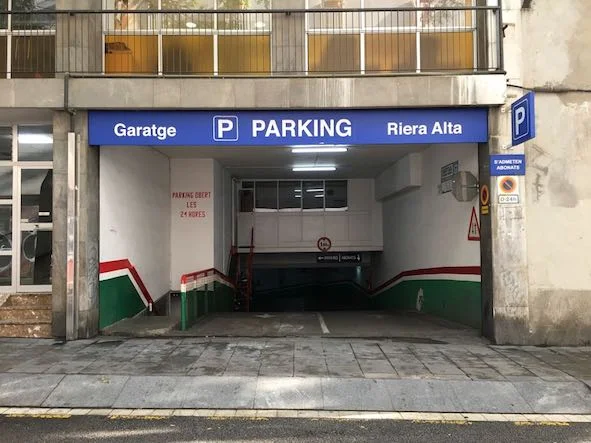 Sobre el parking